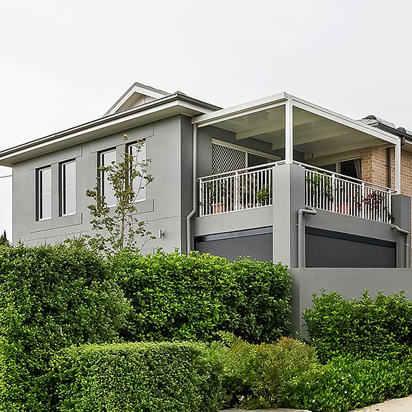 Riverside Gardens Block of 6 Apartments in North Richmond